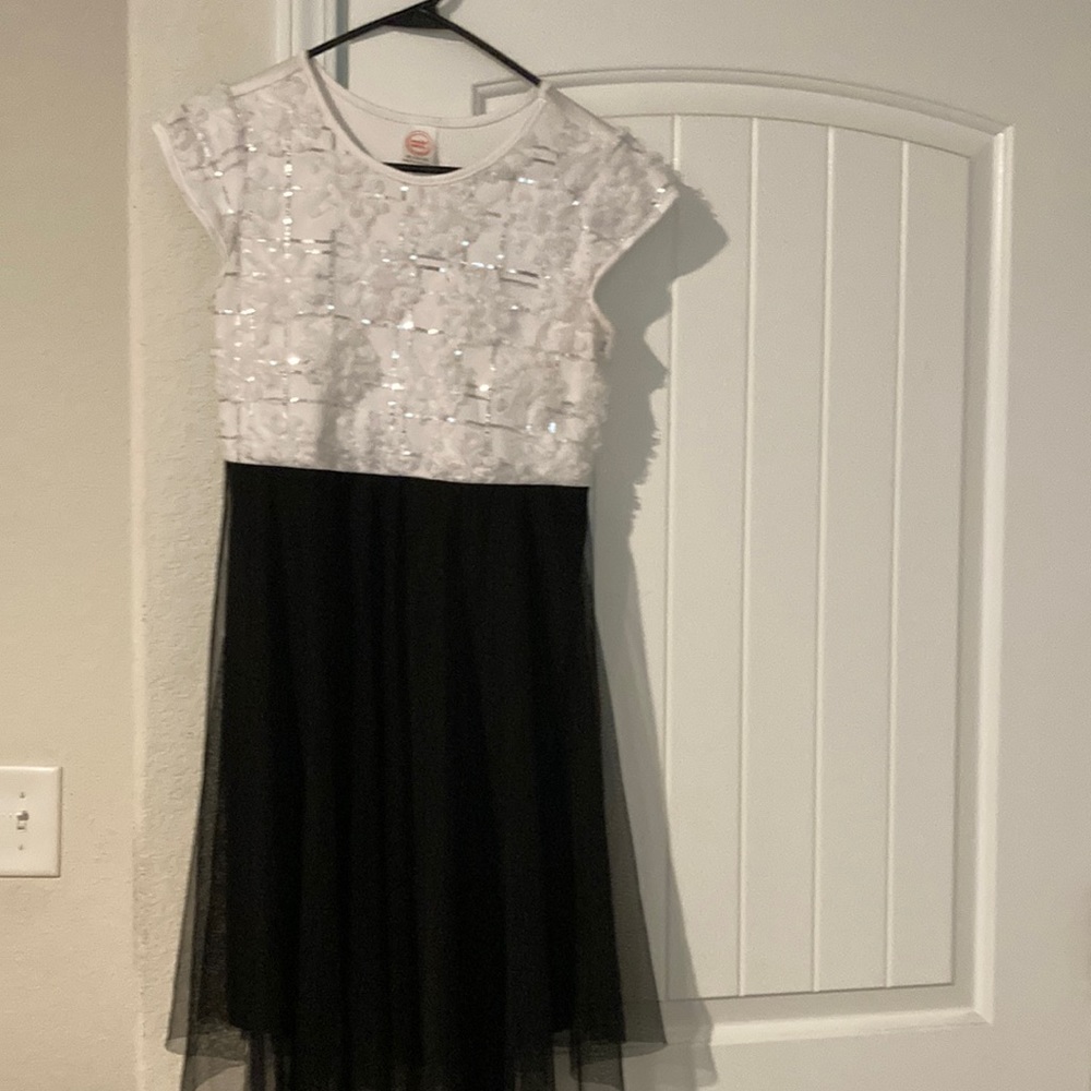 Wonder nation white and black dress